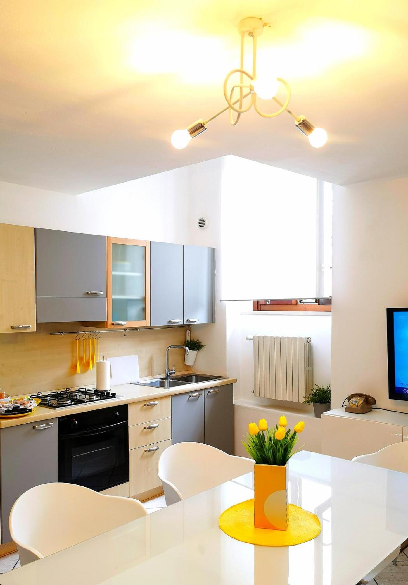 Old Town Apartment With Terrace - Live Love Lake Peschiera del Garda Exteriör bild